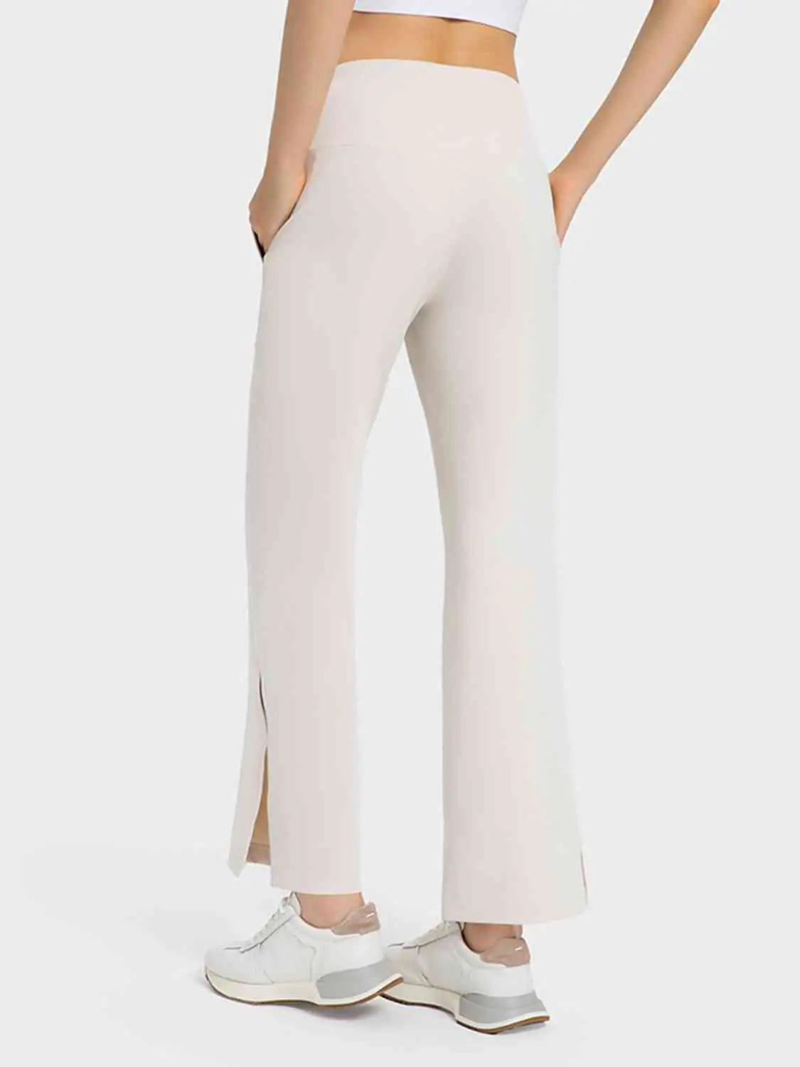 Pantalon de sport à fente
