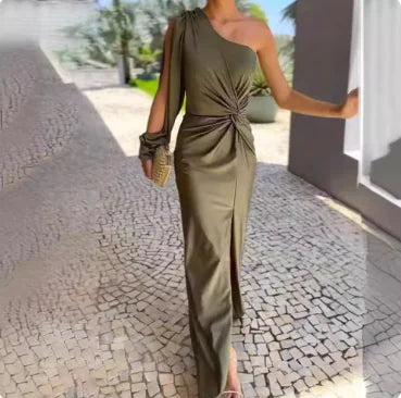 Élégante robe longue asymétrique à une épaule pour femmes