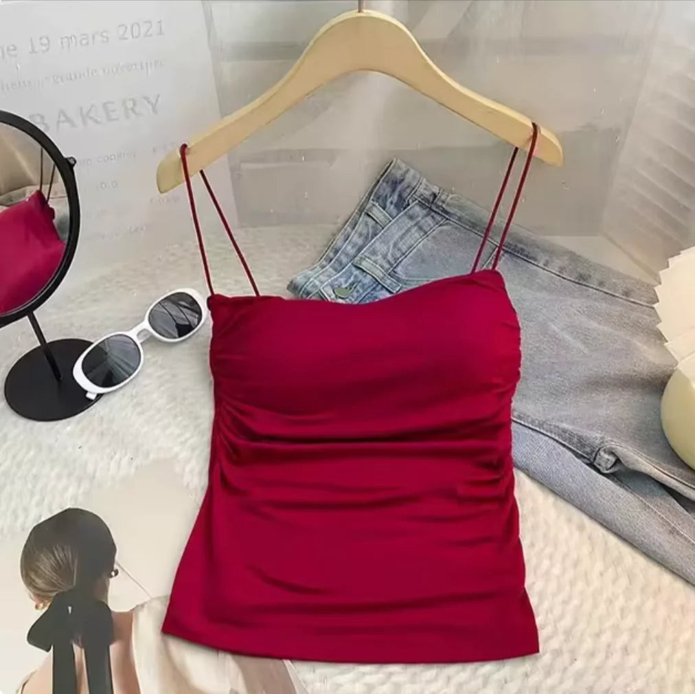 Chic et élégant : Débardeur camisole ajusté sans manches de style coréen pour femme en blanc classique