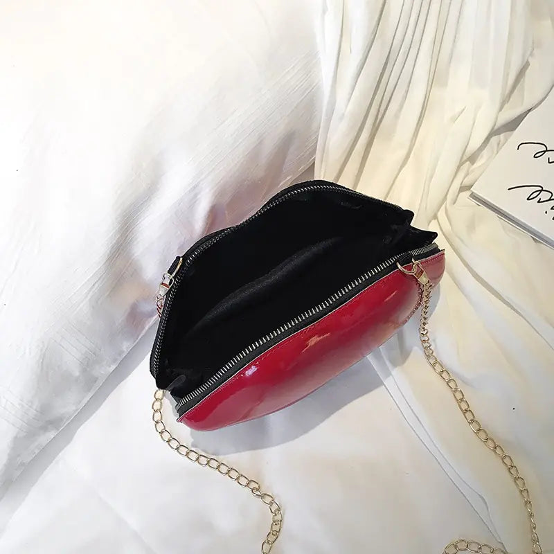 Mini sacs pour femmes 2023 New Fashion All-match Women's Shoulder Bag PU Solid Color Zipper Crossbody Patent Leather Lip Chain Bag