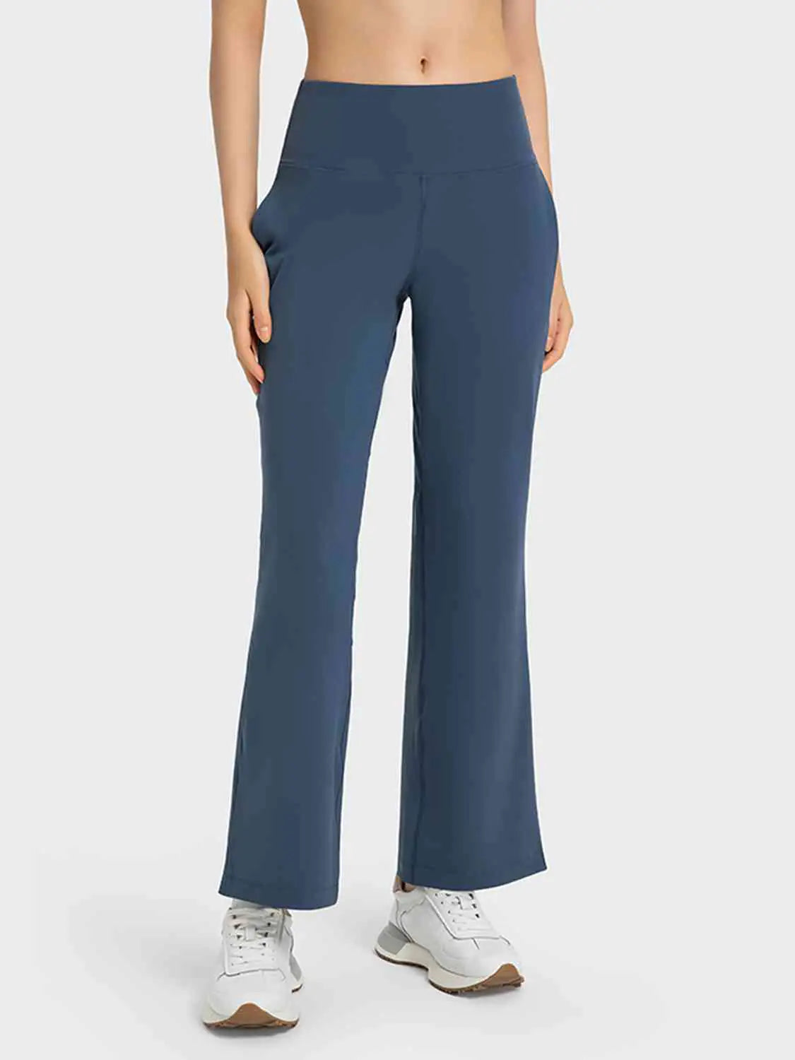 Pantalon de sport à fente