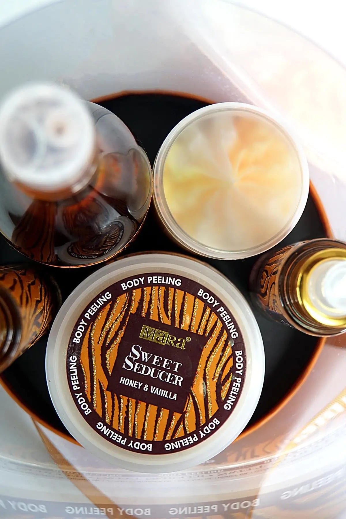 Ensemble de 5 pièces pour le corps et la peau Mara Sweet Seducer Honey Vanilla
