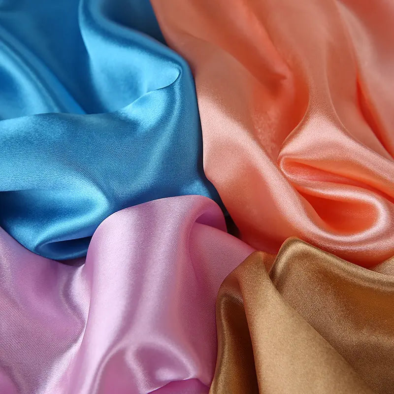 Foulard foulard en soie de couleur unie