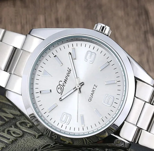 Montre en acier intemporelle