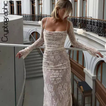 Élégante robe longue vintage en dentelle évidée Cape à manches longues