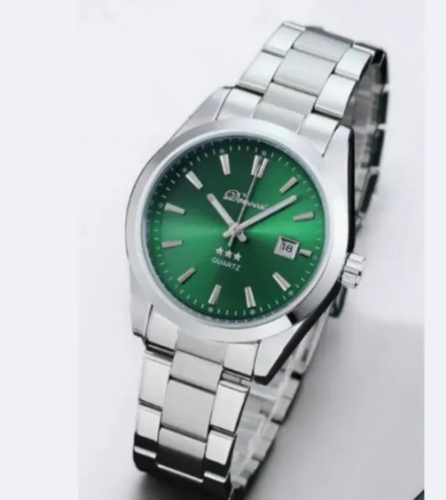 Montre en acier intemporelle