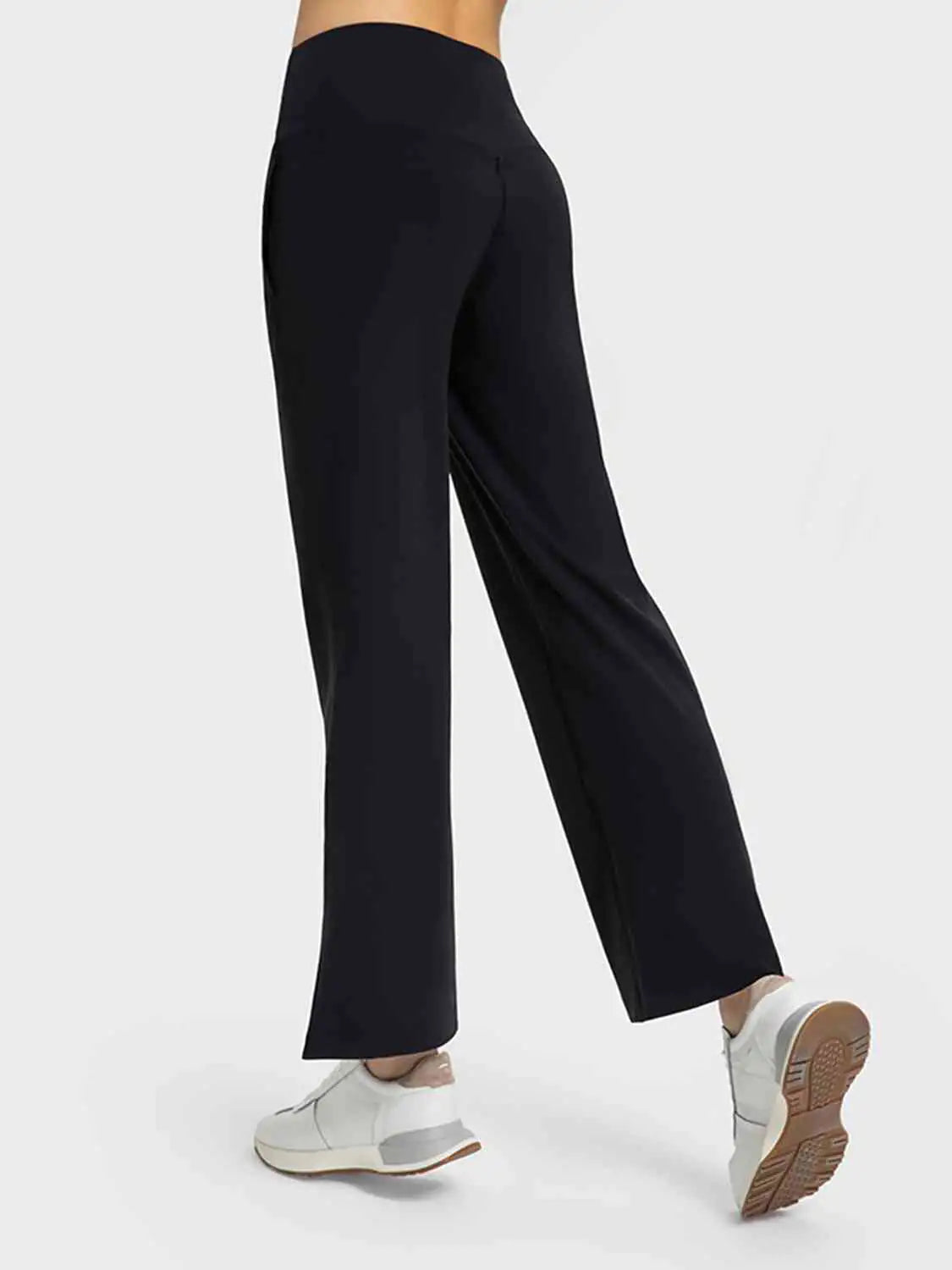 Pantalon de sport à fente