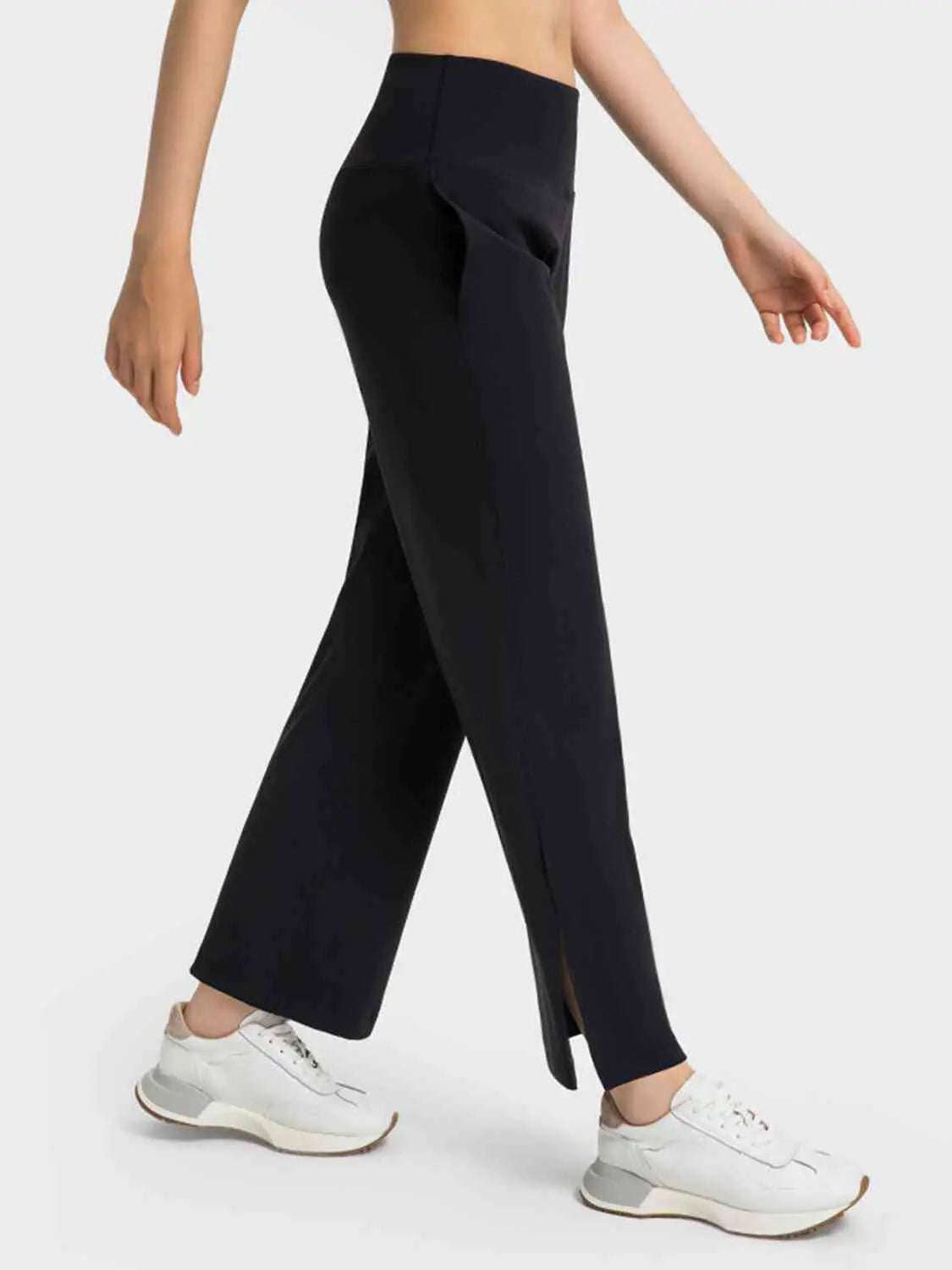 Pantalon de sport à fente