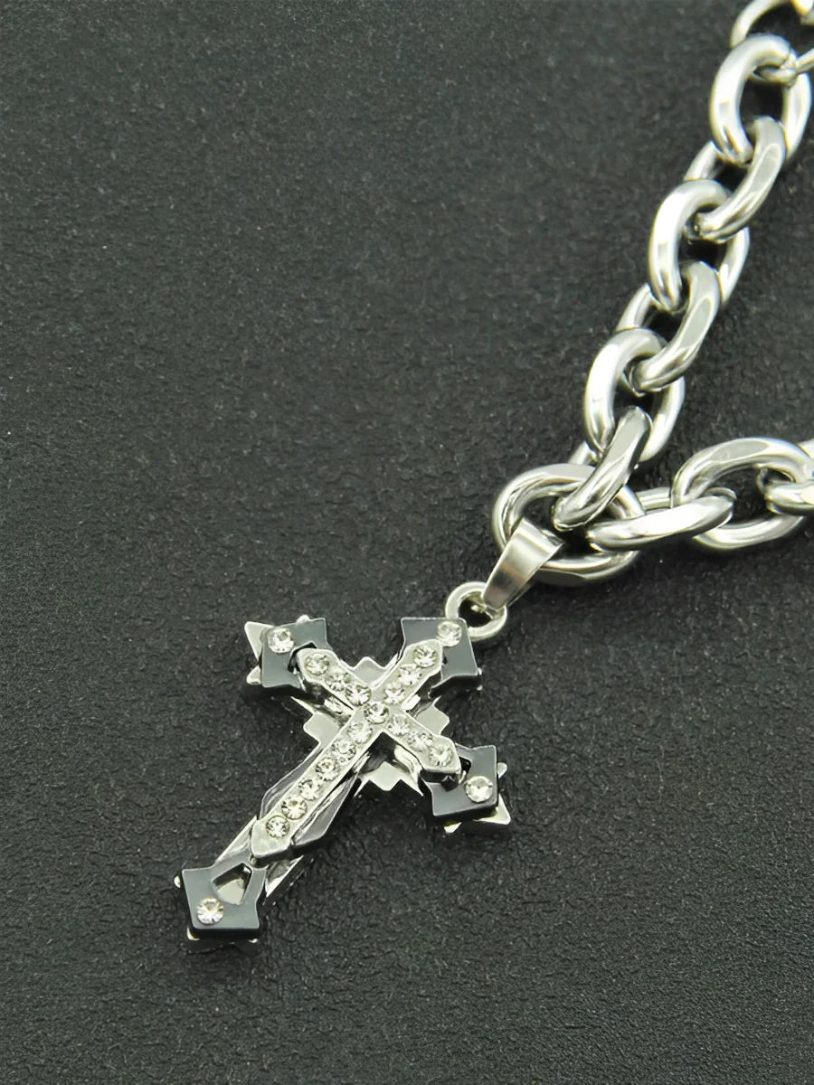 Le collier pendentif en acier inoxydable avec diamant