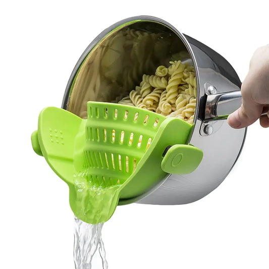 Passoire universelle en silicone à clip