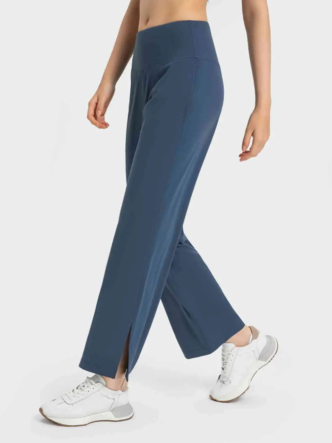 Pantalon de sport à fente