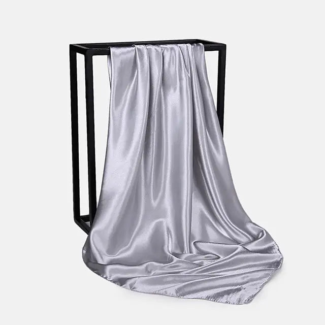 Foulard foulard en soie de couleur unie