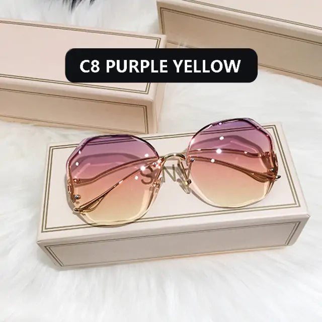 Lunettes de soleil à verres taillés
