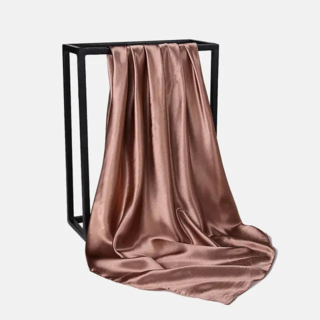 Foulard foulard en soie de couleur unie