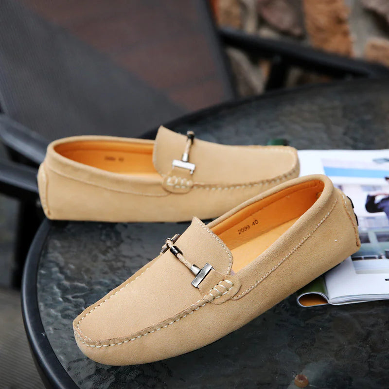 Aménatez votre style avec de luxueuses chaussures pour hommes en daim de vachette véritable !